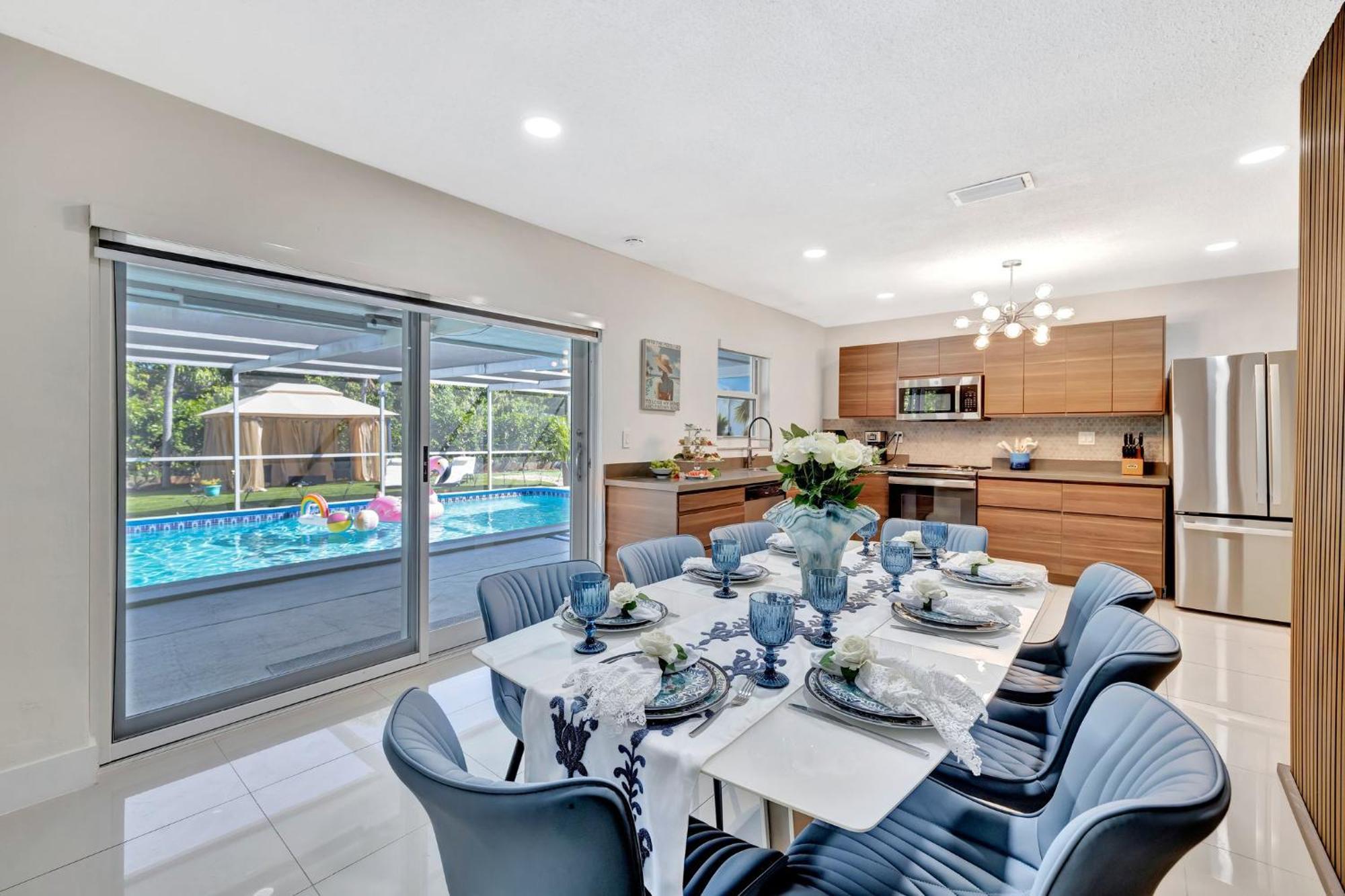 3bd Ft Lauderdale Xl Pool, Unique Playground, Bbq, Beach, Family Memories Holiday home Fort Lauderdale