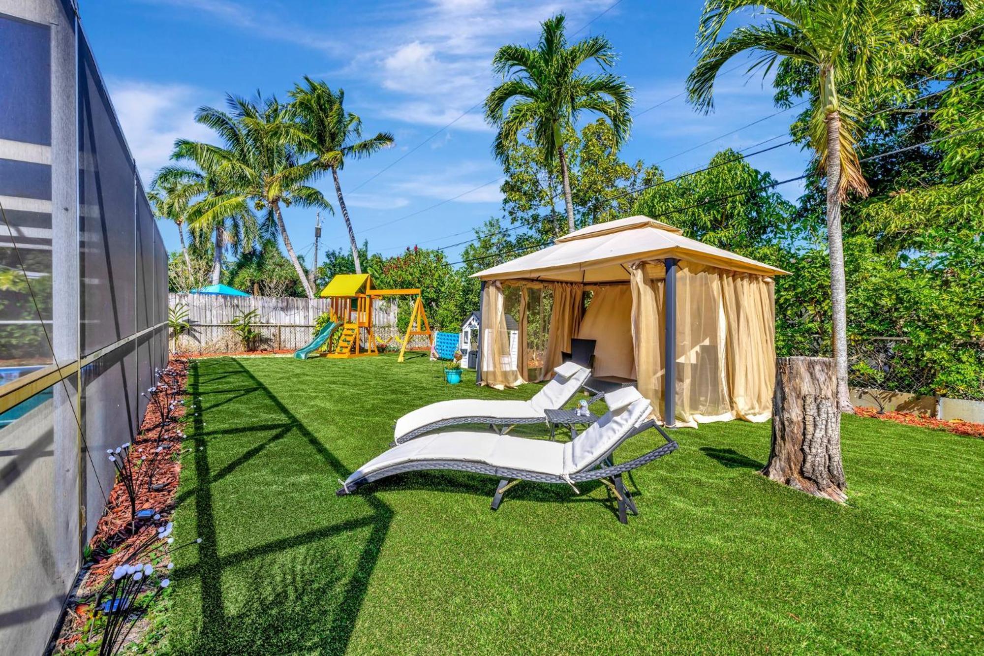 3bd Ft Lauderdale Xl Pool, Unique Playground, Bbq, Beach, Family Memories *