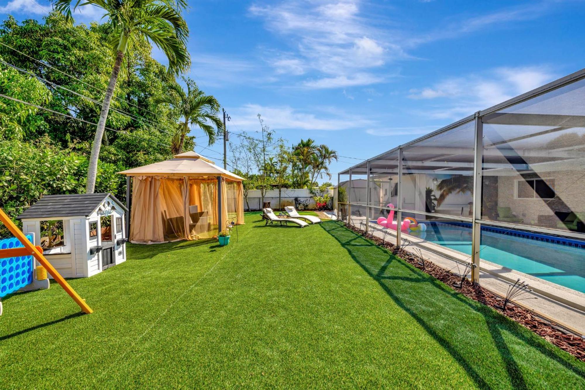 3bd Ft Lauderdale Xl Pool, Unique Playground, Bbq, Beach, Family Memories Holiday home Fort Lauderdale