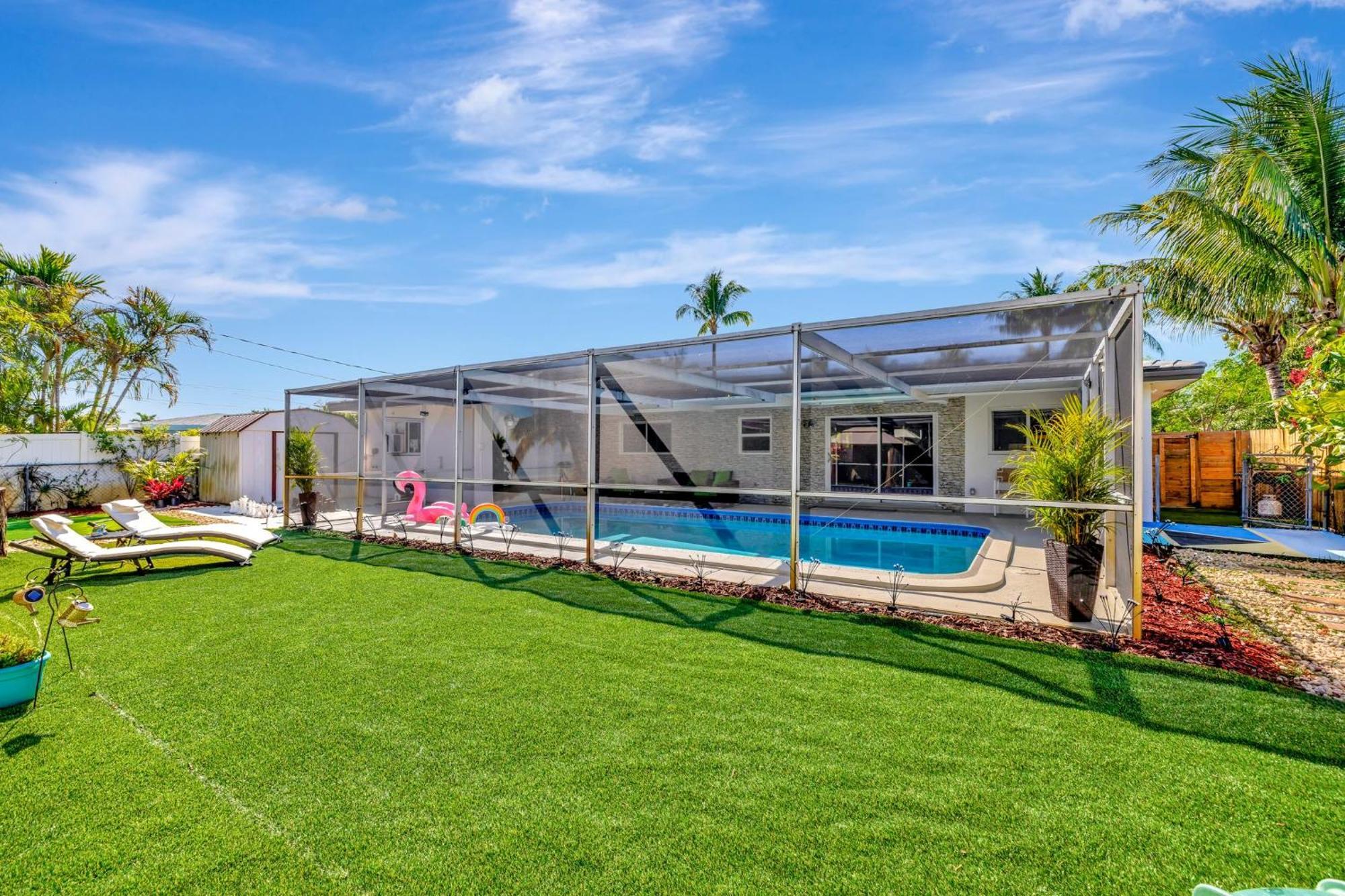 3bd Ft Lauderdale Xl Pool, Unique Playground, Bbq, Beach, Family Memories Holiday home