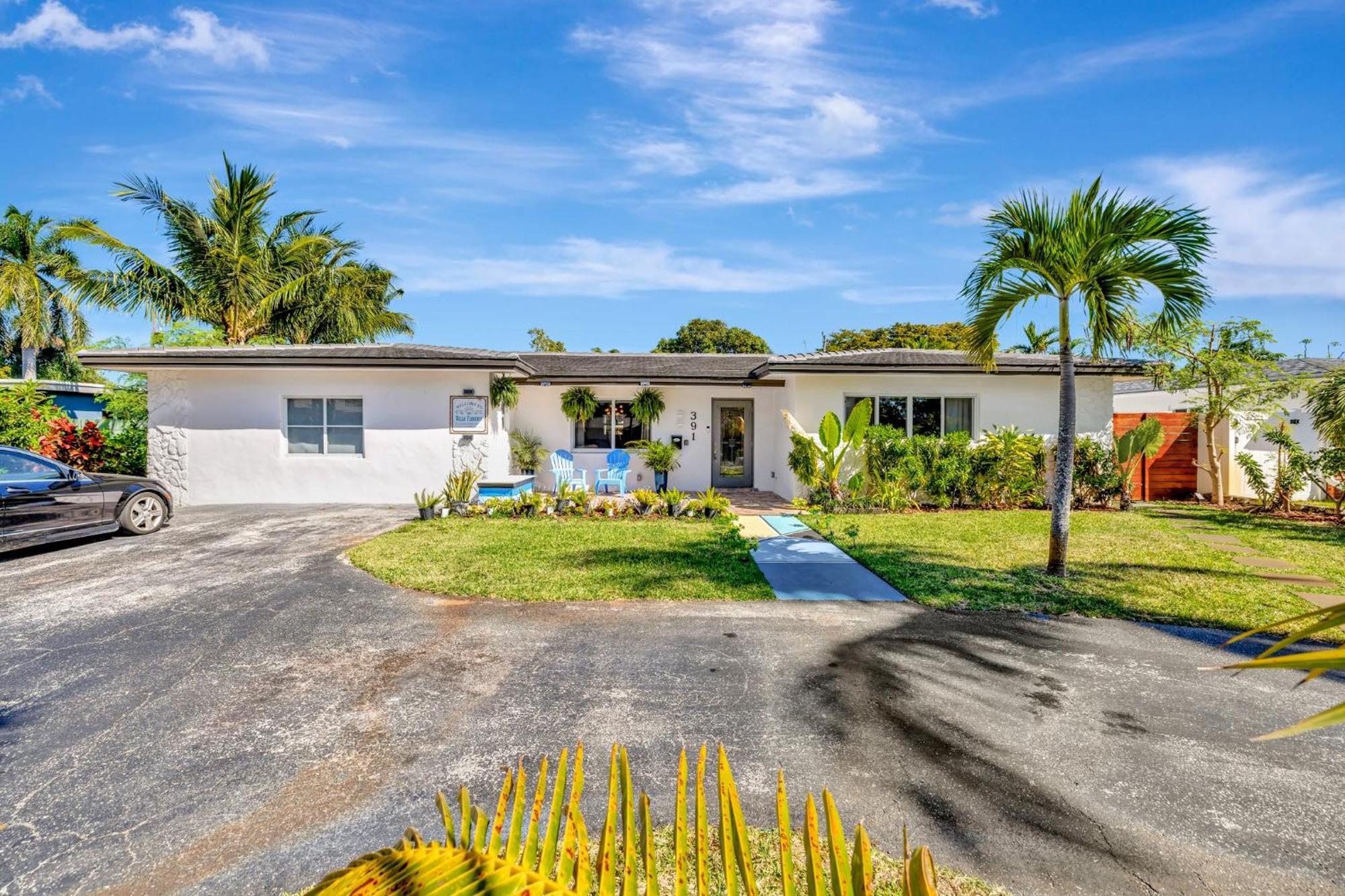 3bd Ft Lauderdale Xl Pool, Unique Playground, Bbq, Beach, Family Memories Holiday home
